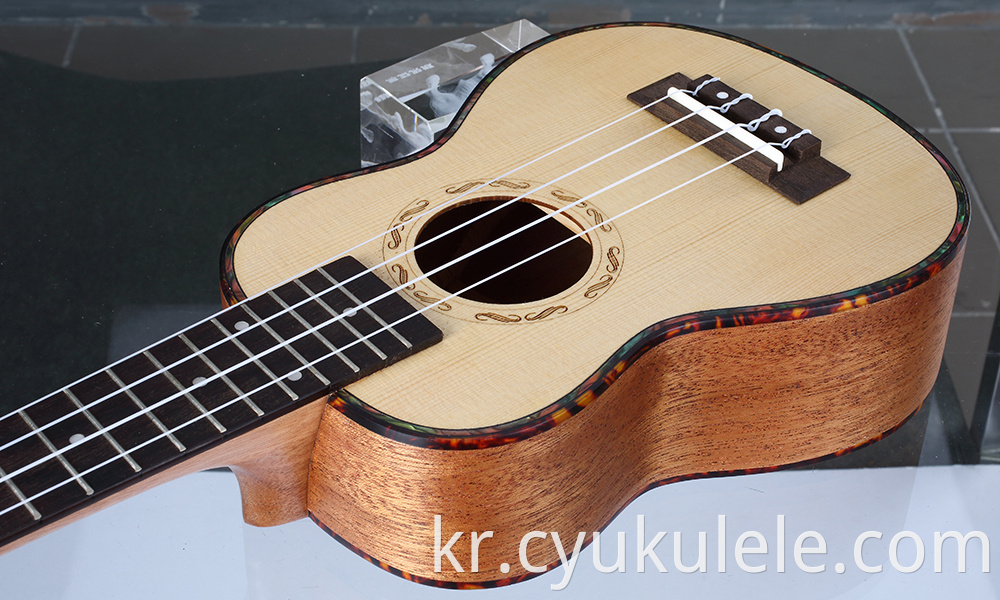 Ukulele